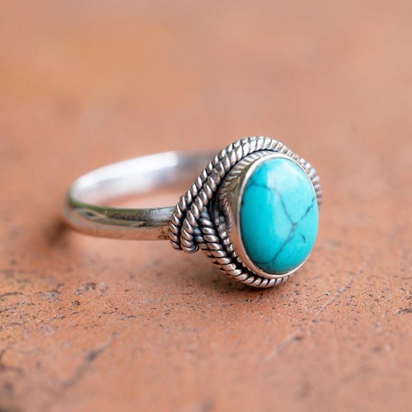 925 Sterling Silver Reconstituted Turquoise Stone Oval Rope