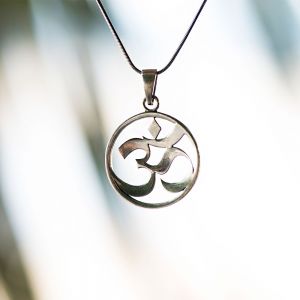 SUVANI Sterling Silver 24 mm Open Aum Om Ohm Sanskrit Symbol Yoga Charm Pendant Necklace 18''