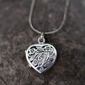 SUVANI Sterling Silver 15 mm Open Filigree Flower Heart Shaped Locket Pendant Necklace, 18" Snake Chain
