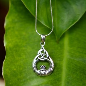 SUVANI Sterling Silver 20 mm Celtic Knot Claddagh Friendship Endless Love Symbol Pendant Necklace 18''