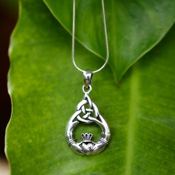 SUVANI Sterling Silver 20 mm Celtic Knot Claddagh Friendship Endless Love Symbol Pendant Necklace 18''